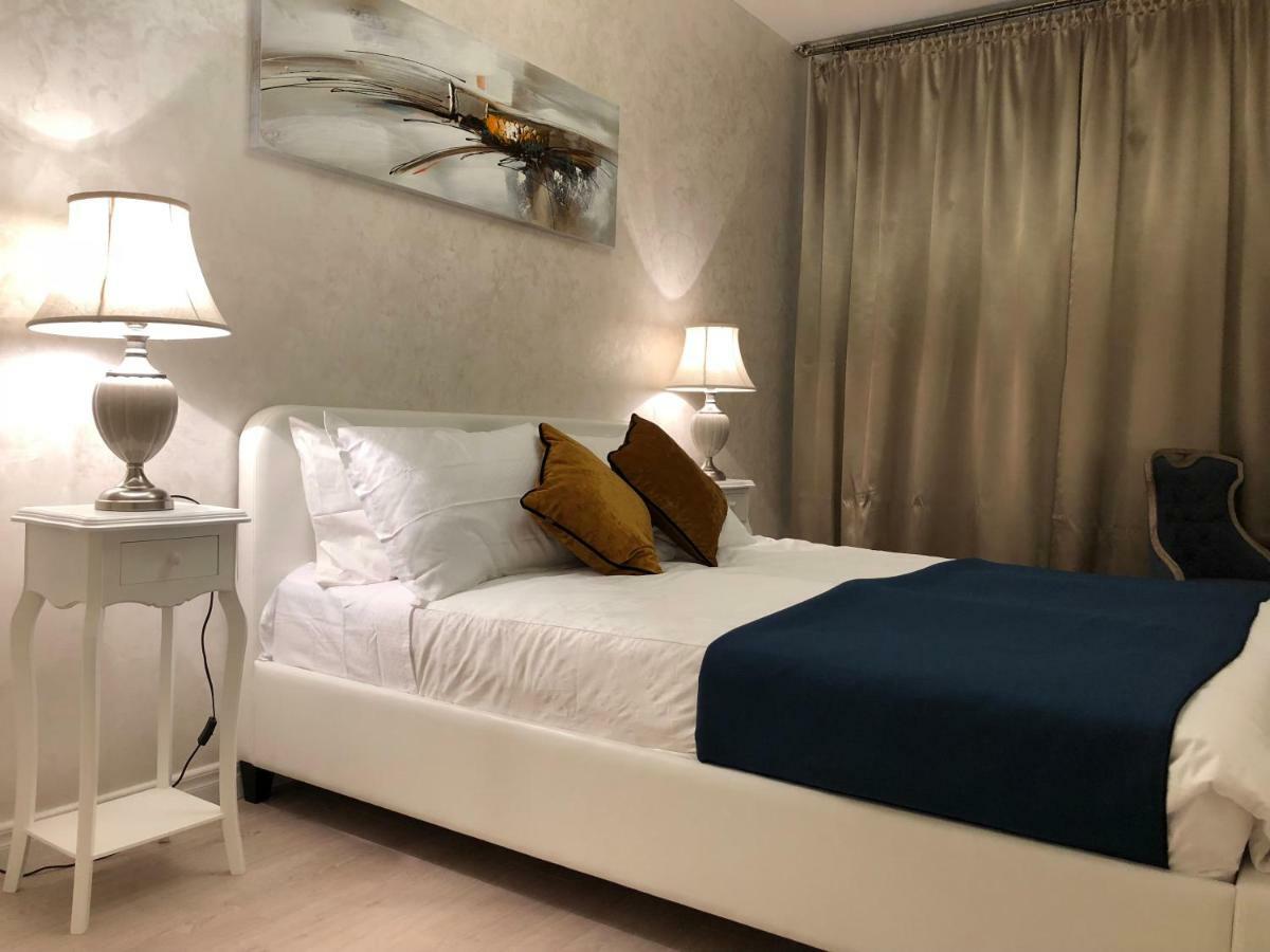 Stylish Old Town Apartment รีกา ภายนอก รูปภาพ